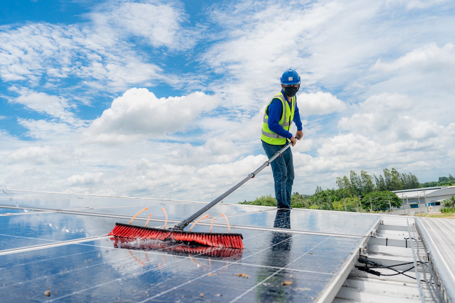 Solar Panel Cleaning Methods